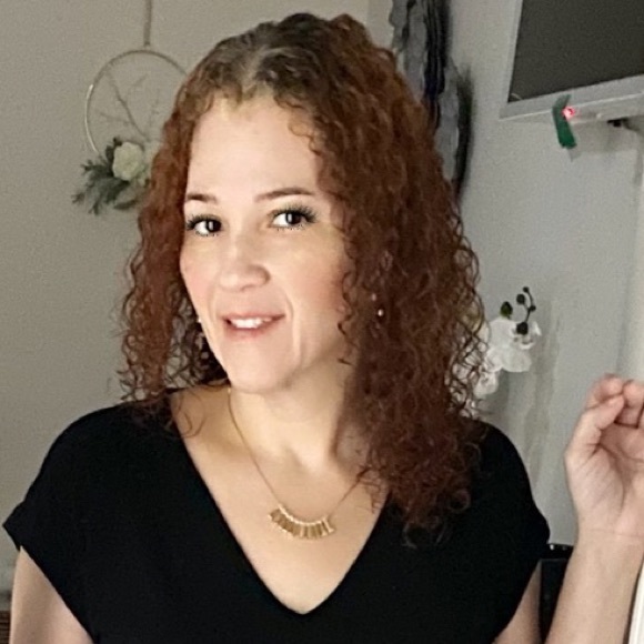 Meet your Posher, Linitza - Picture 1 of 1